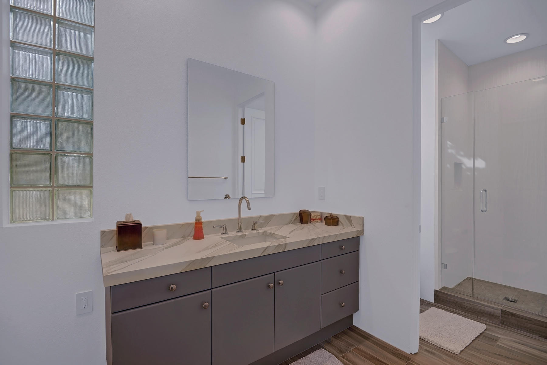 79593 Pomo La Quinta, CA 92253 - Photo 36 of 39 CASITA BATHROOM