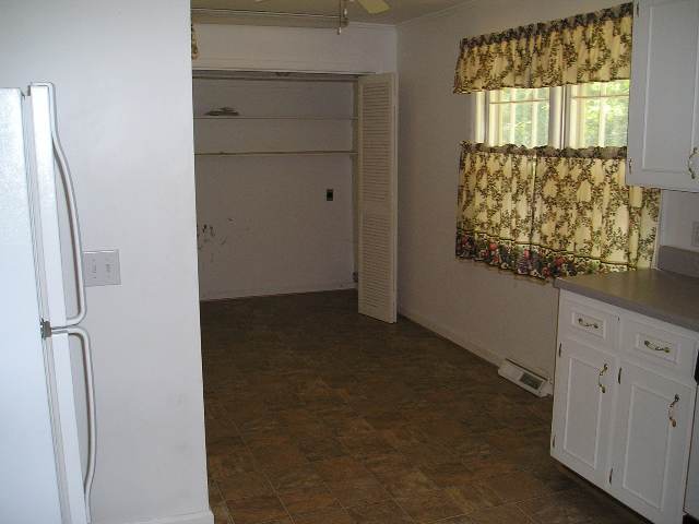 205 Newtonmore Road Greenville, SC 29615 - Photo 11 of 15 Gallery Image 11