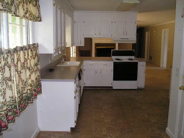 205 Newtonmore Road Greenville, SC 29615 - Photo 10 of 15 Gallery Image 10