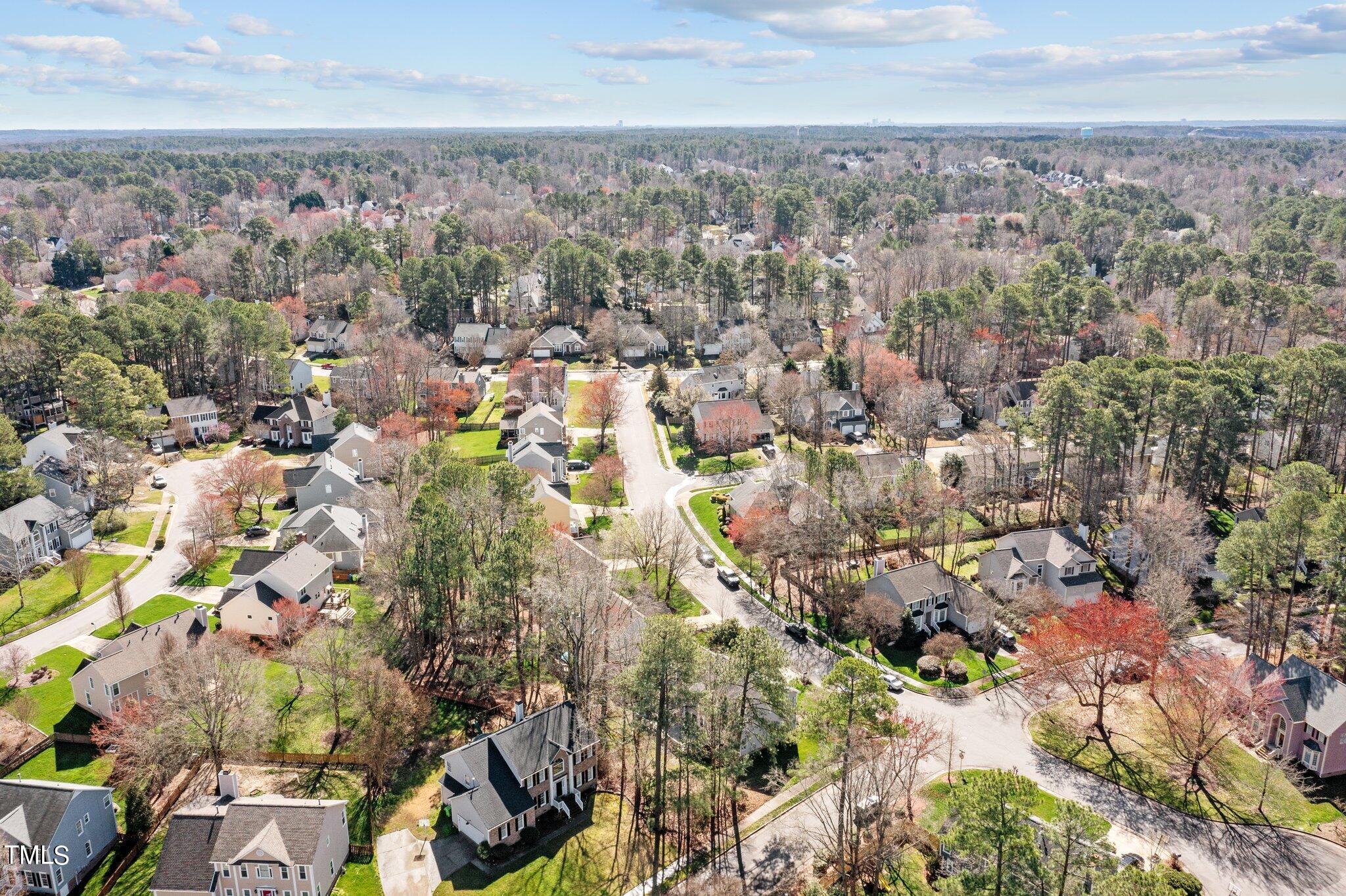 12408 Tappersfield Court Raleigh, NC 27613 - Photo 26 of 61 26-web-or-mls-DJI_0585