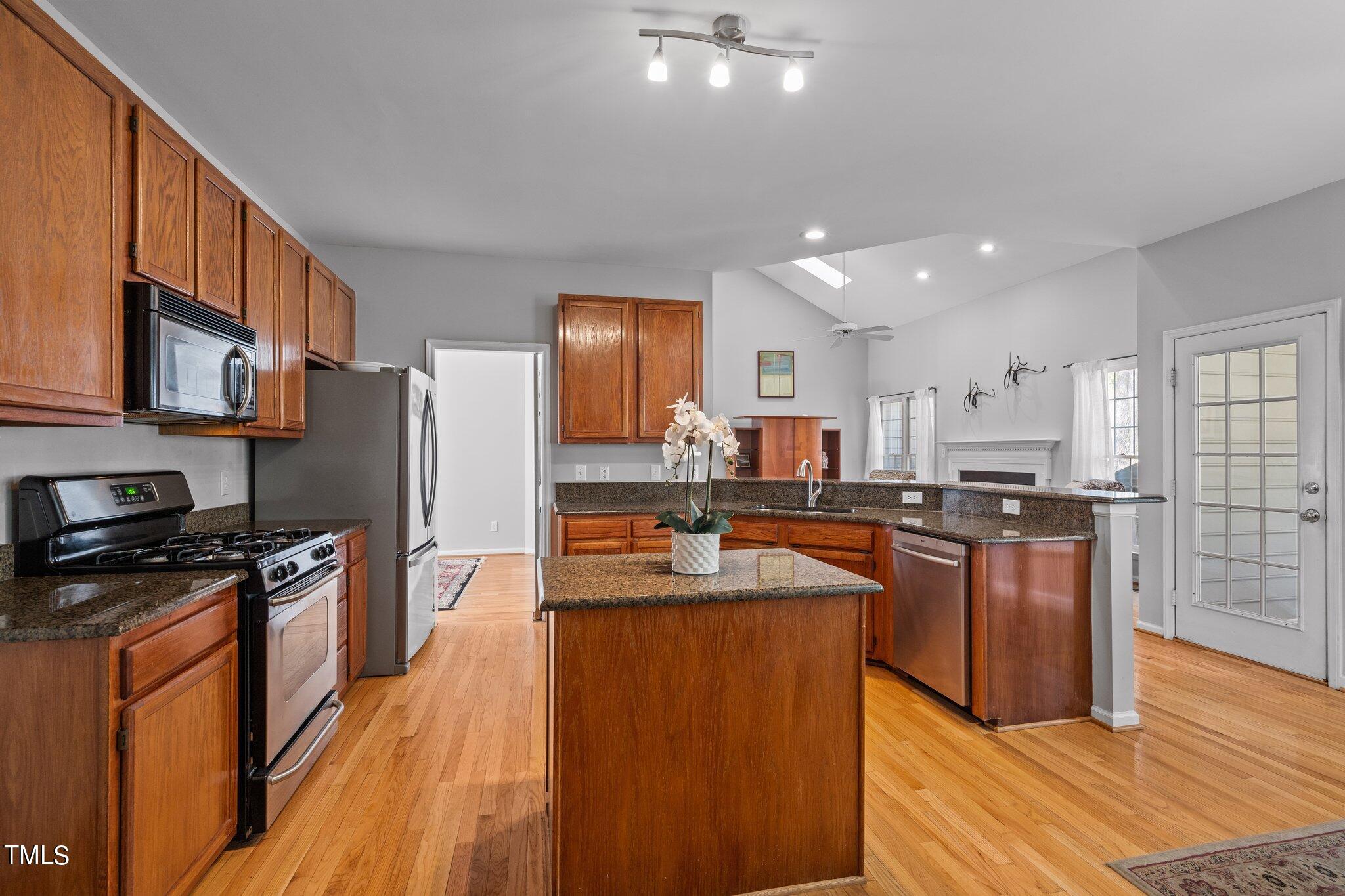 12408 Tappersfield Court Raleigh, NC 27613 - Photo 48 of 61 48-web-or-mls-_NFP0654