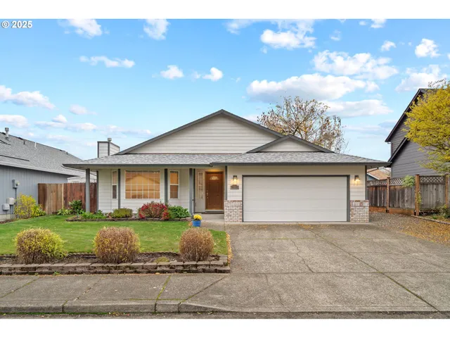 $539,900 | 15085 Southeast Sedona Drive, Clackamas, OR 97015