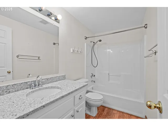 $539,900 | 15085 Southeast Sedona Drive, Clackamas, OR 97015