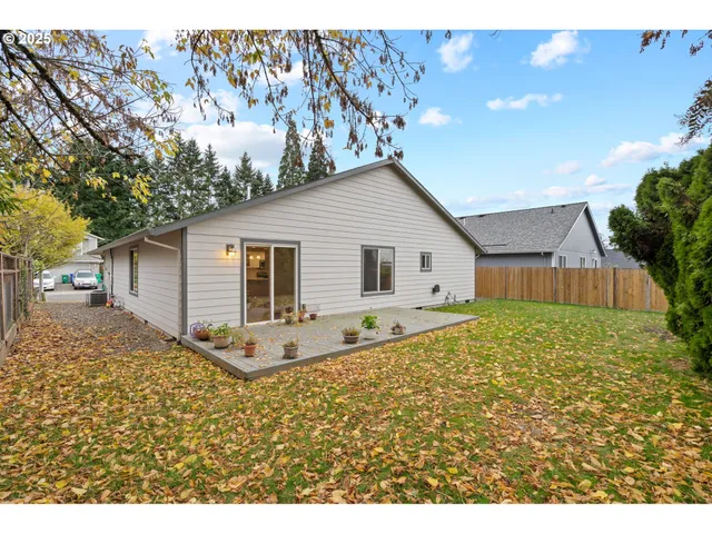 $539,900 | 15085 Southeast Sedona Drive, Clackamas, OR 97015