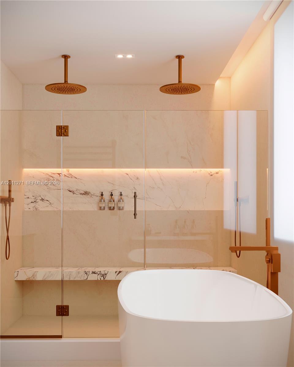125 Southwest 29th Road Miami, FL 33129 - Photo 33 of 45 a bathroom with a bathtub