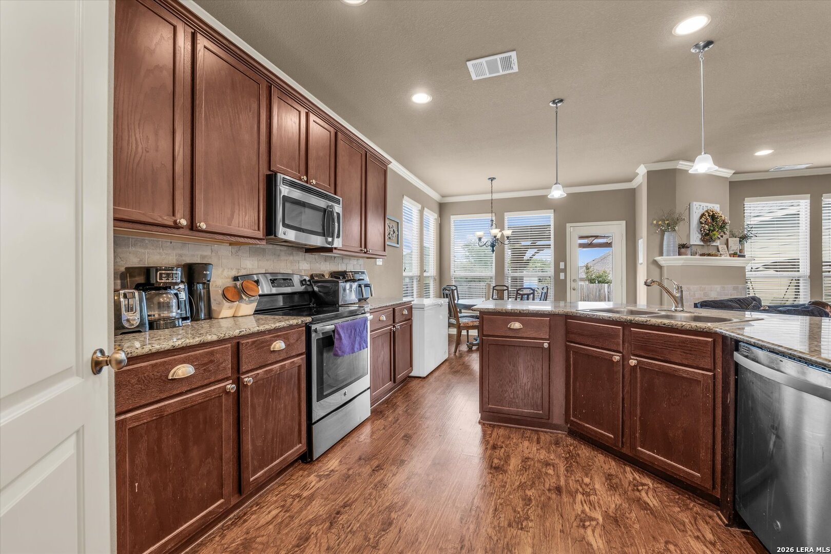 10828 Aurora Drive Waco, TX 76708 - Photo 6 of 29