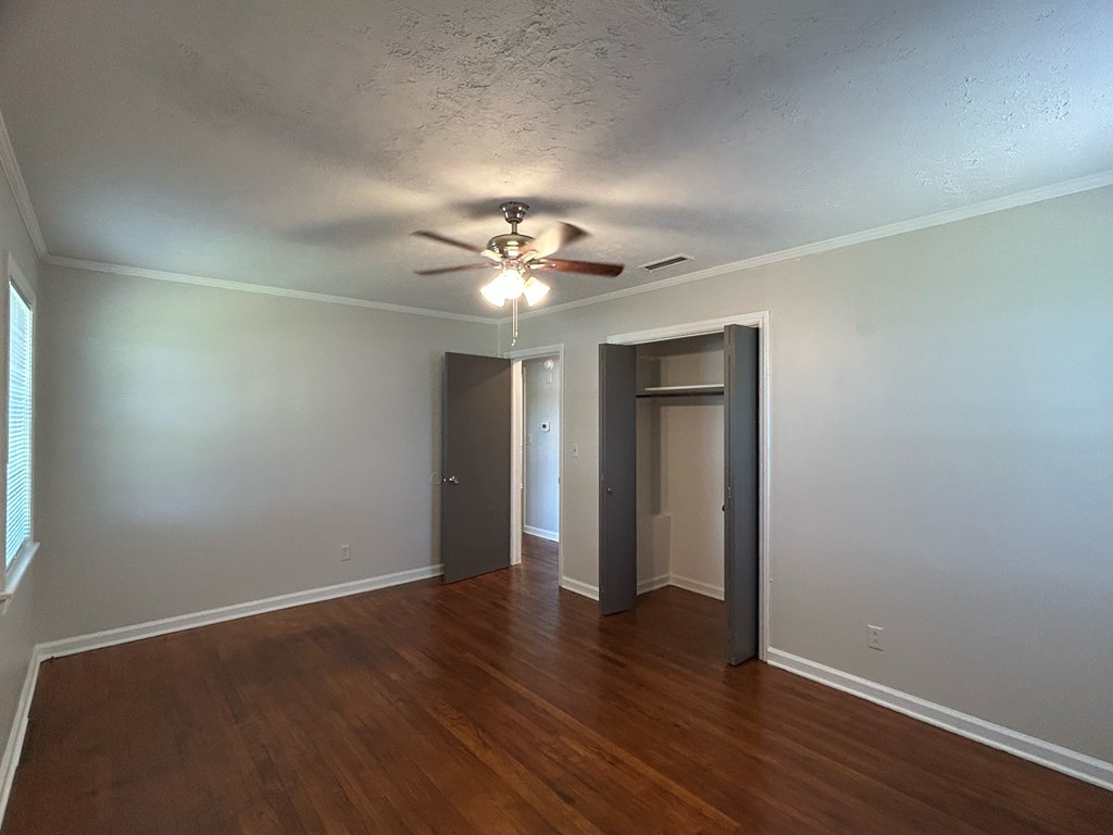 106 Tv Road Dothan, AL 36301 - Photo 25 of 35 Front Corner Bedroom