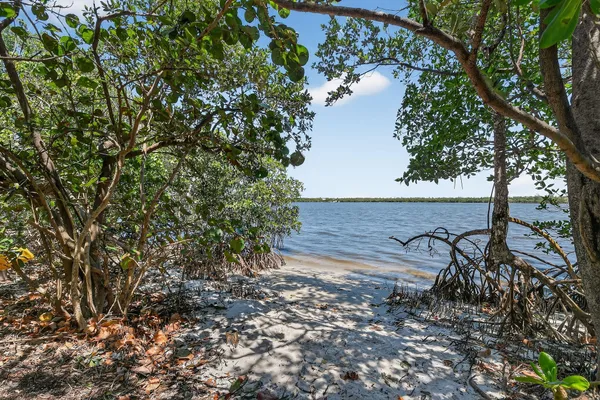 $249,000 | 6068 Southeast Riverboat Drive, Unit 728, Stuart, FL 34997