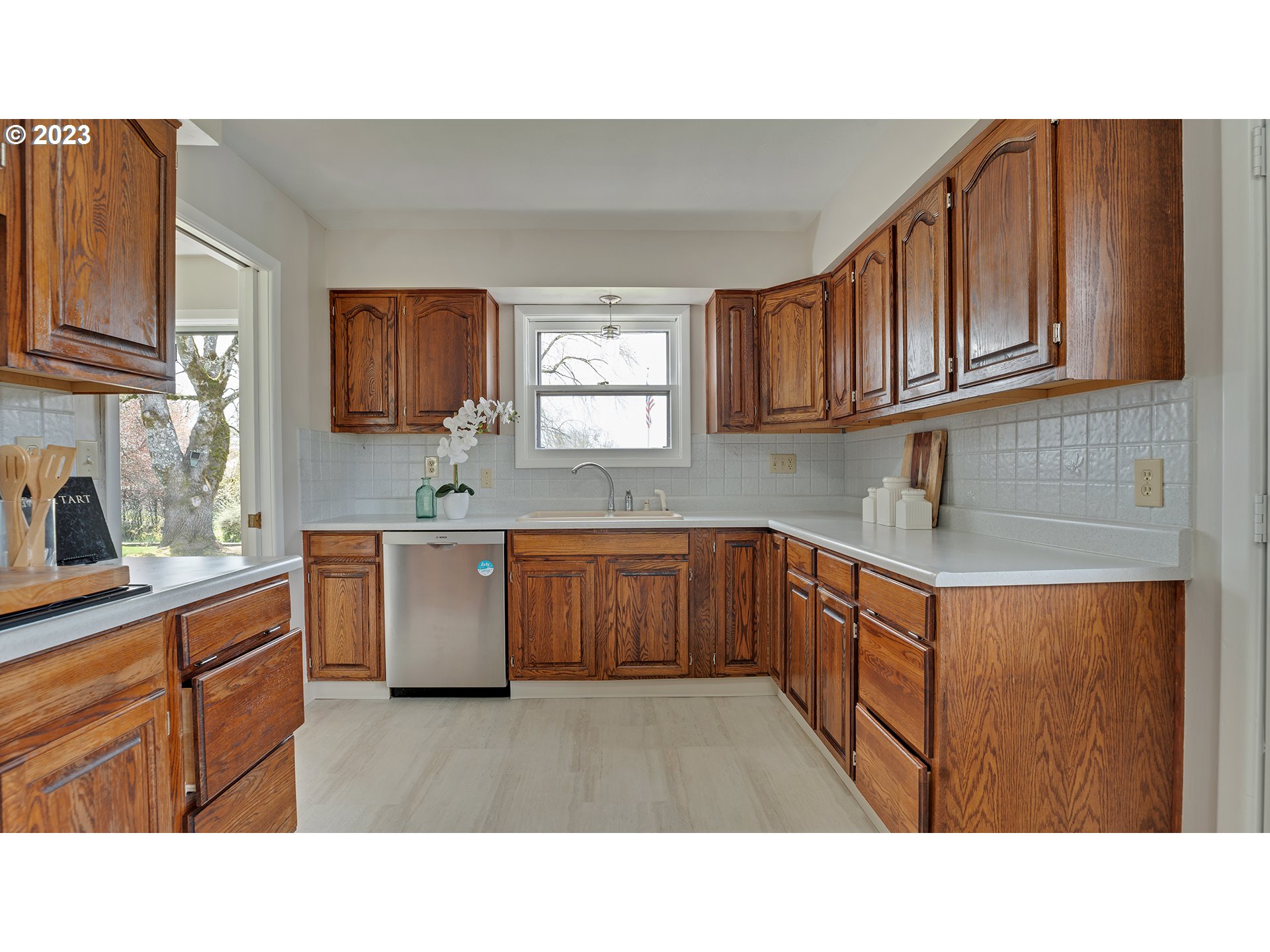 163 Northwest Reed Lane Dallas, OR 97338 - Photo 15 of 30 a kitchen with sink and cabinets