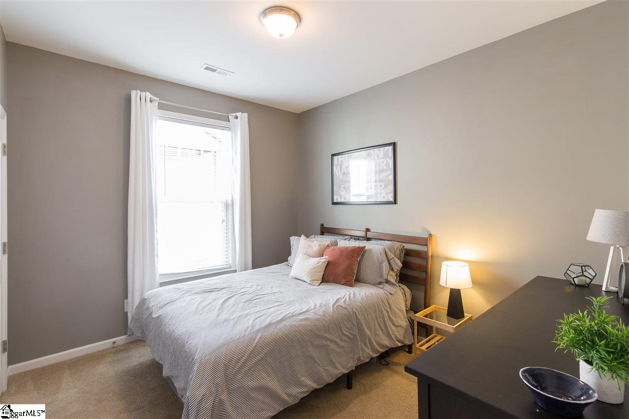 318 Stallion Road Greenville, SC 29617 - Photo 9 of 21 Gallery Image 9