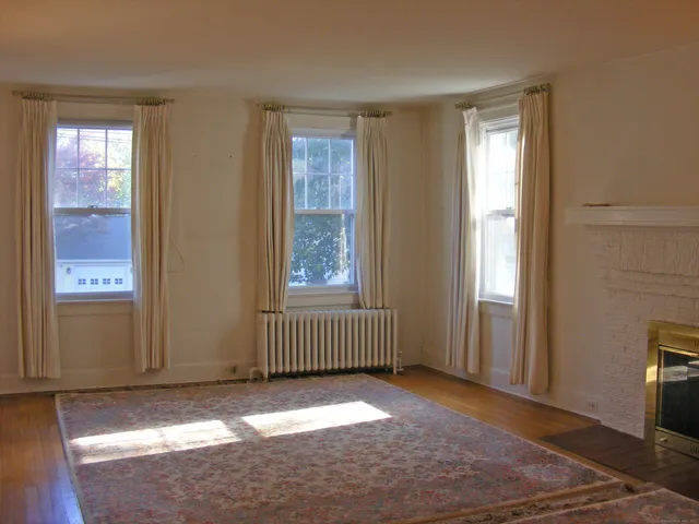 a view of livingroom with windows