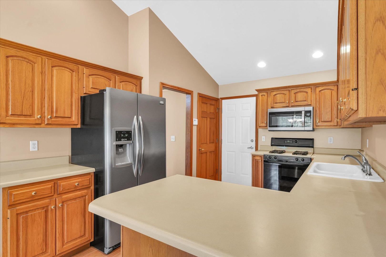 1726 Tin Cup Road Mahomet, IL 61853 - Photo 15 of 43 Gallery Image 15