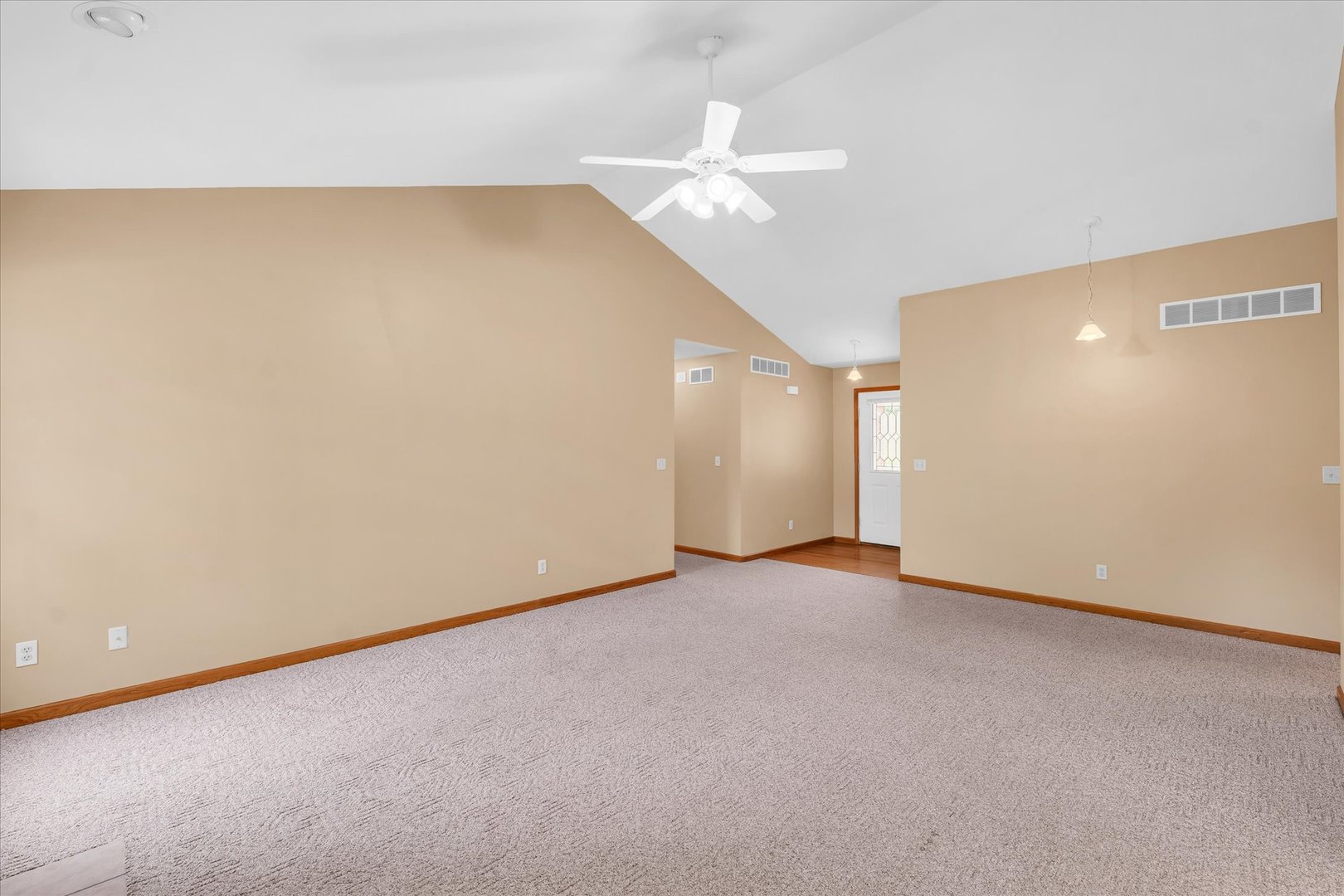 1726 Tin Cup Road Mahomet, IL 61853 - Photo 9 of 43 Gallery Image 9