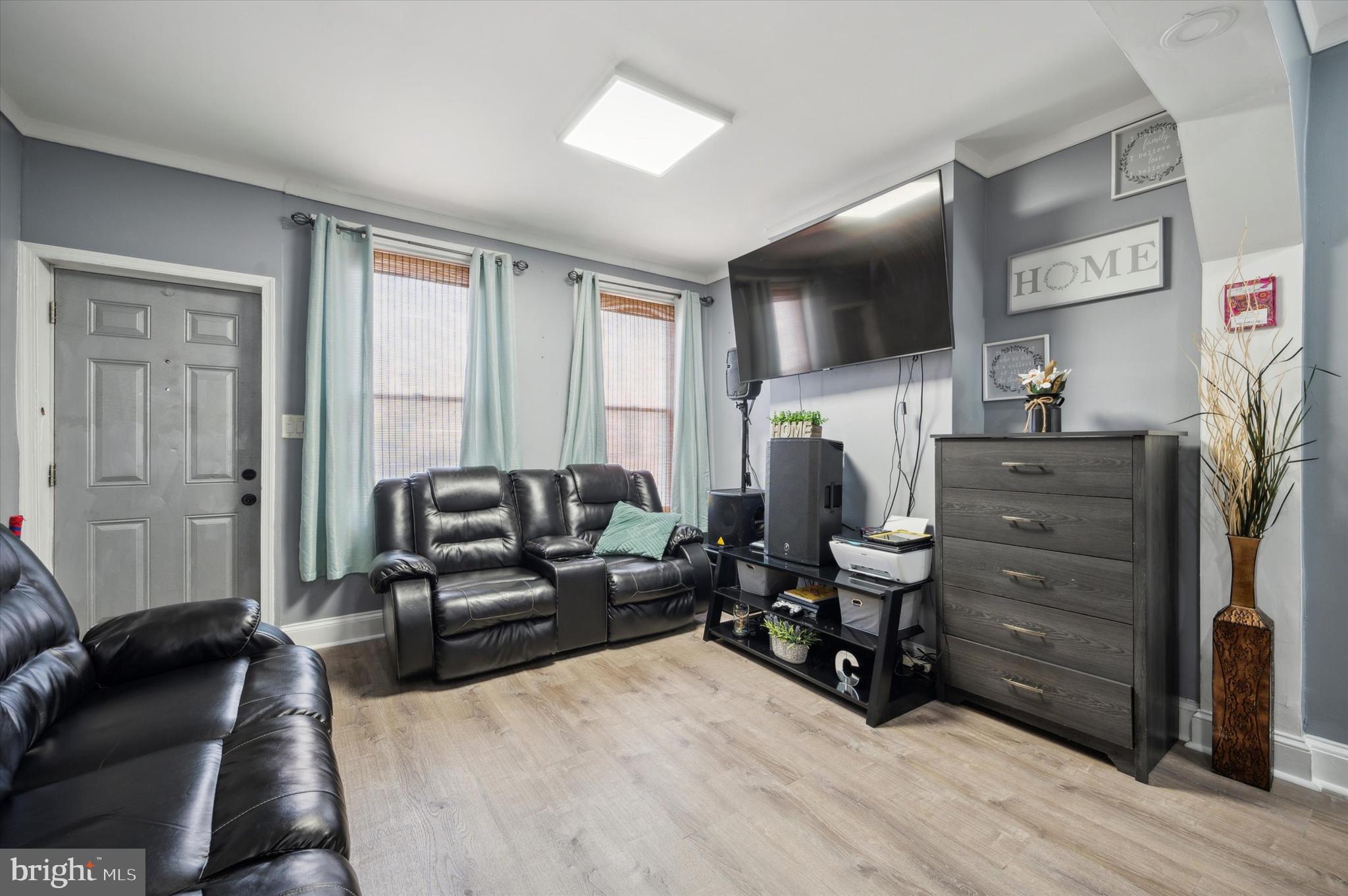 2837 North Hancock Street Philadelphia, PA 19133 - Photo 3 of 15 Gallery Image 3
