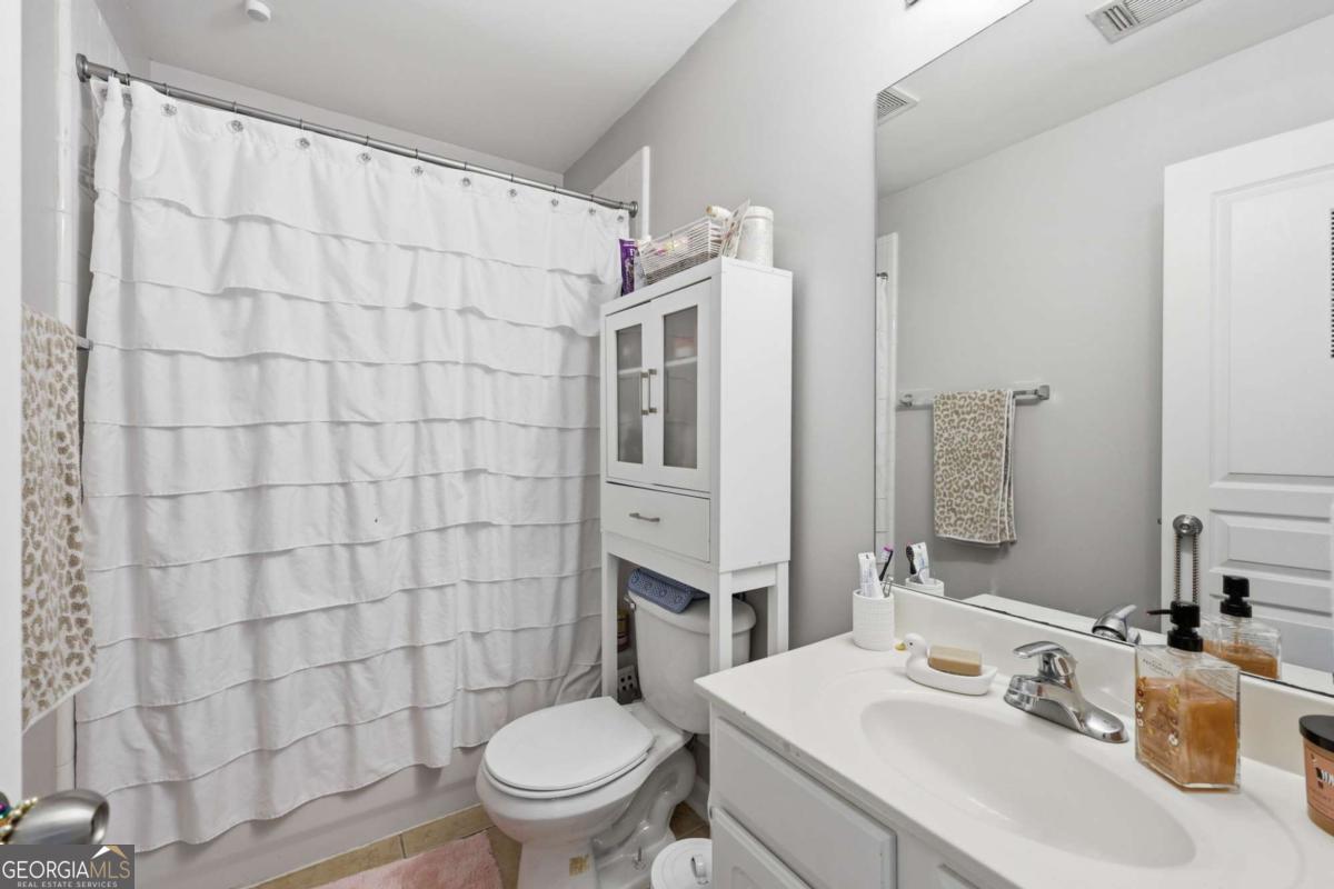 1035 South Barnett Shoals Road, Unit 1032 Athens, GA 30605 - Photo 17 of 44