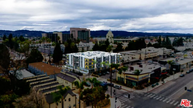 $15,000,000 | 6363 Tyrone Avenue, Van Nuys, CA 91401