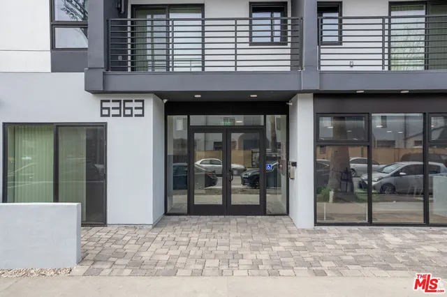 $15,000,000 | 6363 Tyrone Avenue, Van Nuys, CA 91401