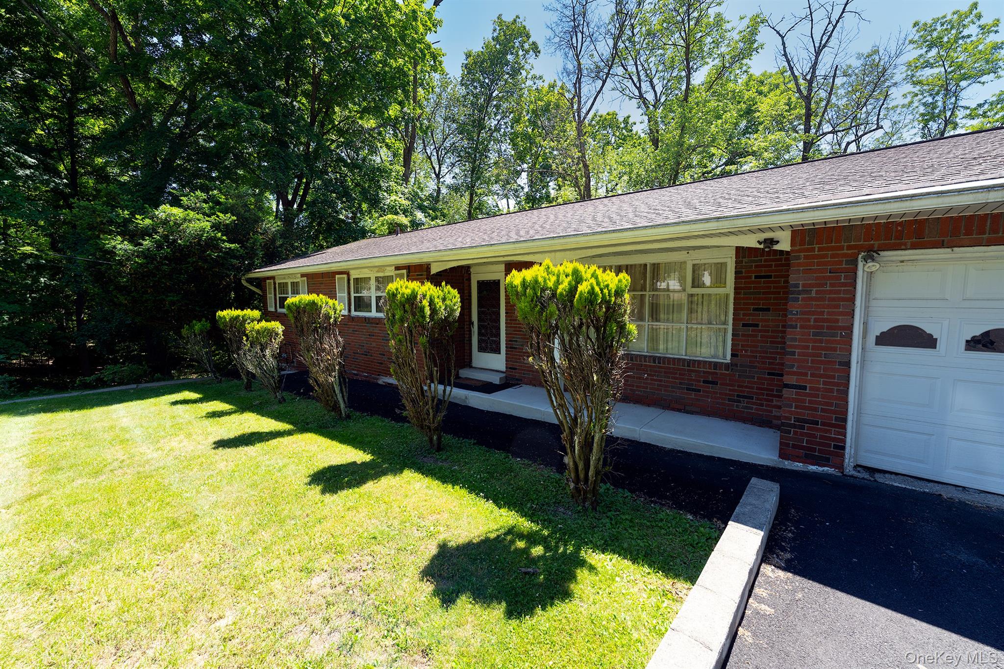 81 Hempstead Road Spring Valley, NY 10977 - Photo 3 of 26