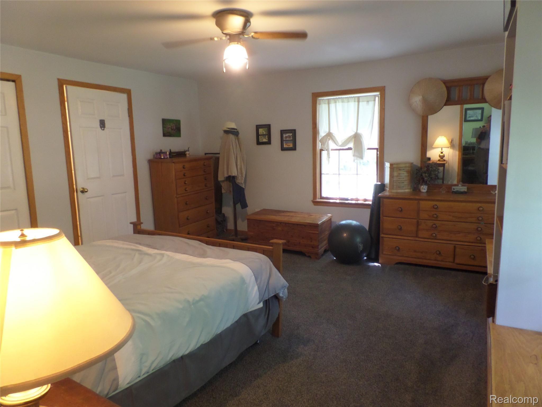 11039 Halsey Road Grand Blanc, MI 48439 - Photo 18 of 37 SAM_0535.JPG