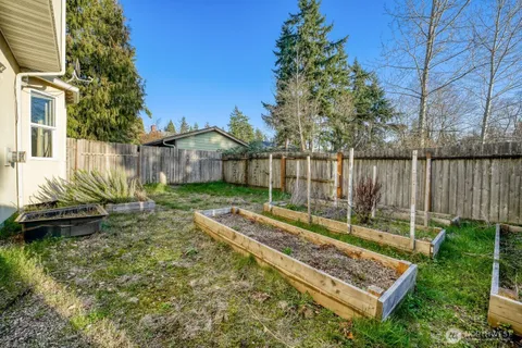 $500,000 | 24006 26th Avenue South, Des Moines, WA 98198