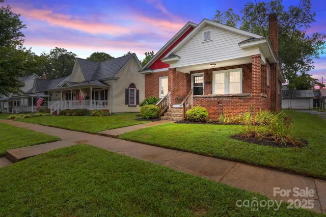 $190,000 | 413 South Rowan Avenue, Spencer, NC 28159