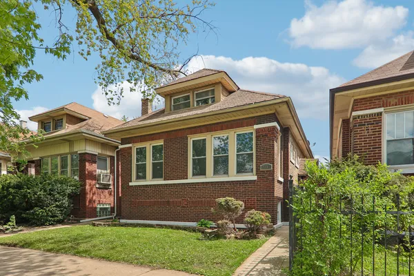 $249,900 | 7533 South Green Street, Chicago, IL 60620