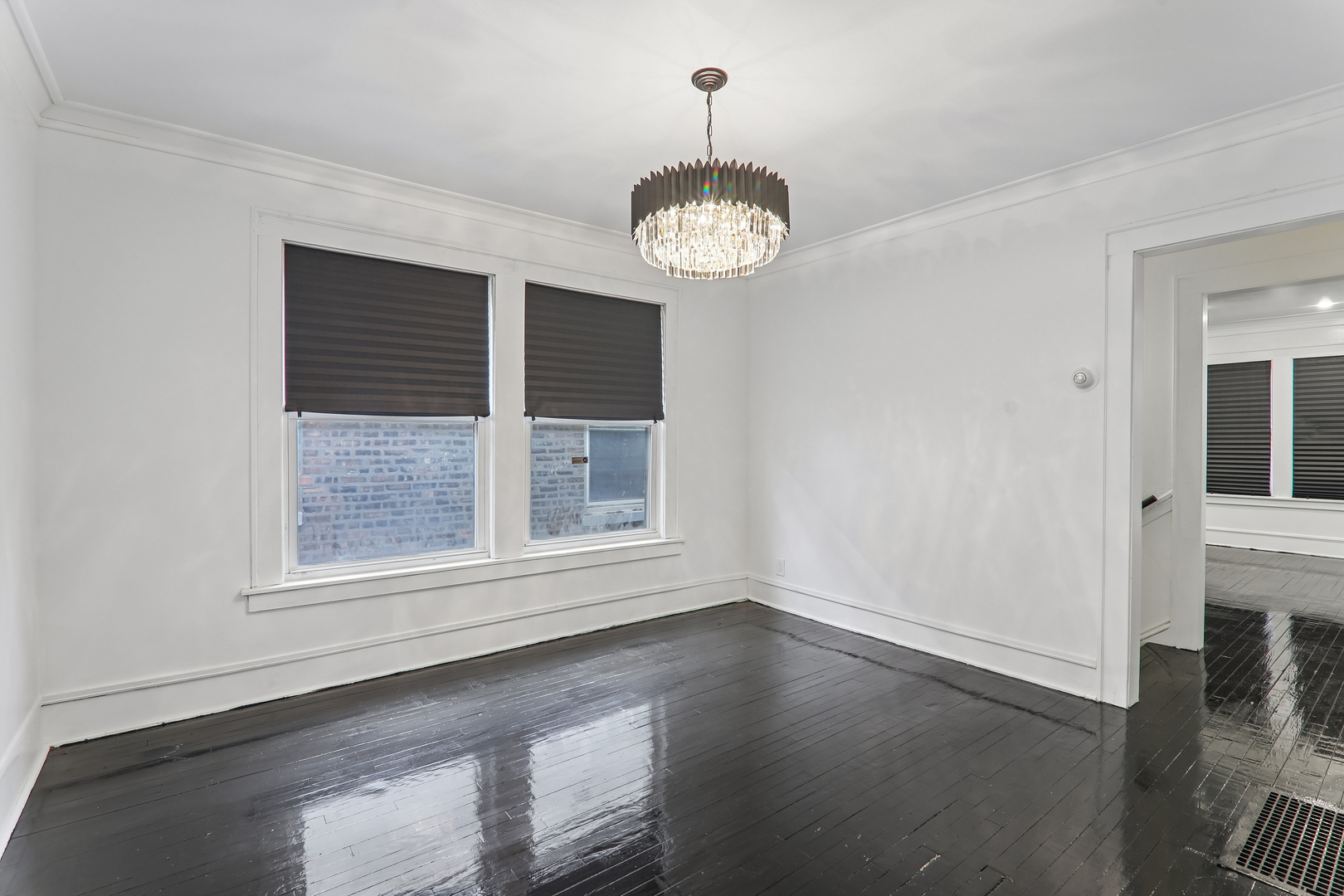 7533 South Green Street Chicago, IL 60620 - Photo 4 of 7