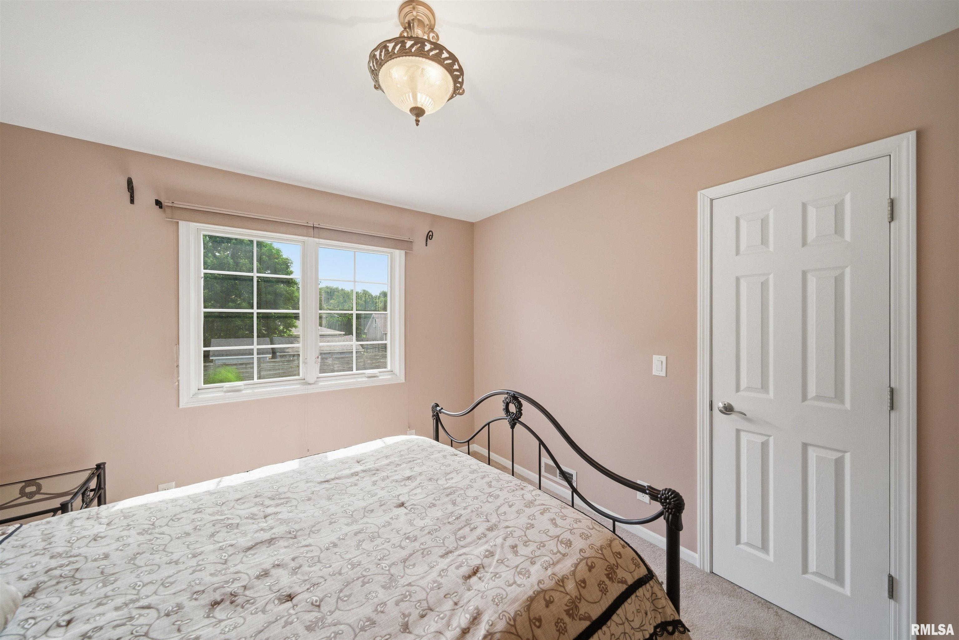 211 Wagner Street Washington, IL 61571 - Photo 30 of 51