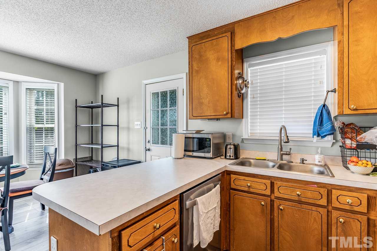 135 Ridge Way Lane Clayton, NC 27520 - Photo 18 of 30 Gallery Image 18