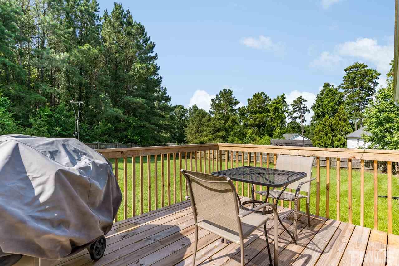 135 Ridge Way Lane Clayton, NC 27520 - Photo 7 of 30 Gallery Image 7