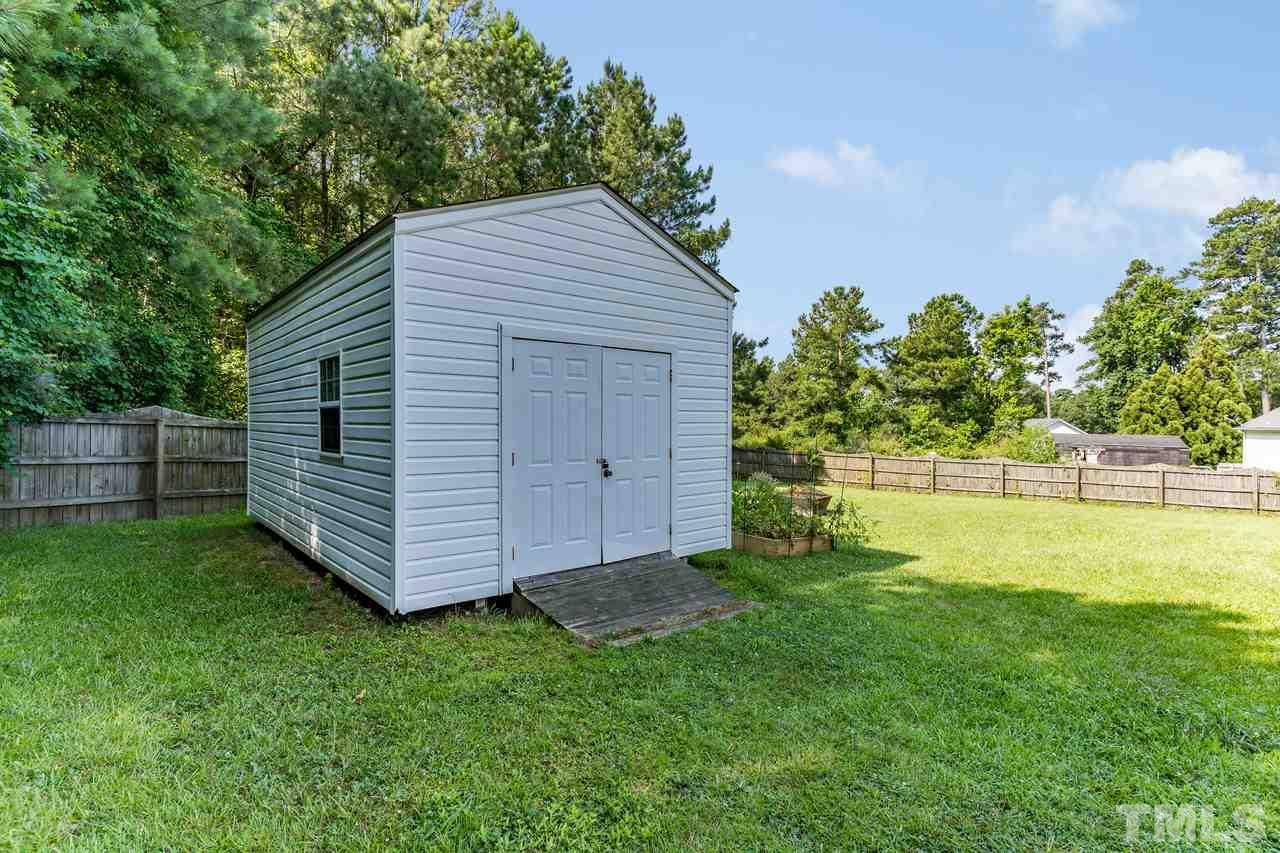 135 Ridge Way Lane Clayton, NC 27520 - Photo 8 of 30 Gallery Image 8
