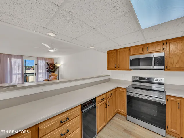 $250,000 | 106 Regal Tower, Maryville, TN 37804