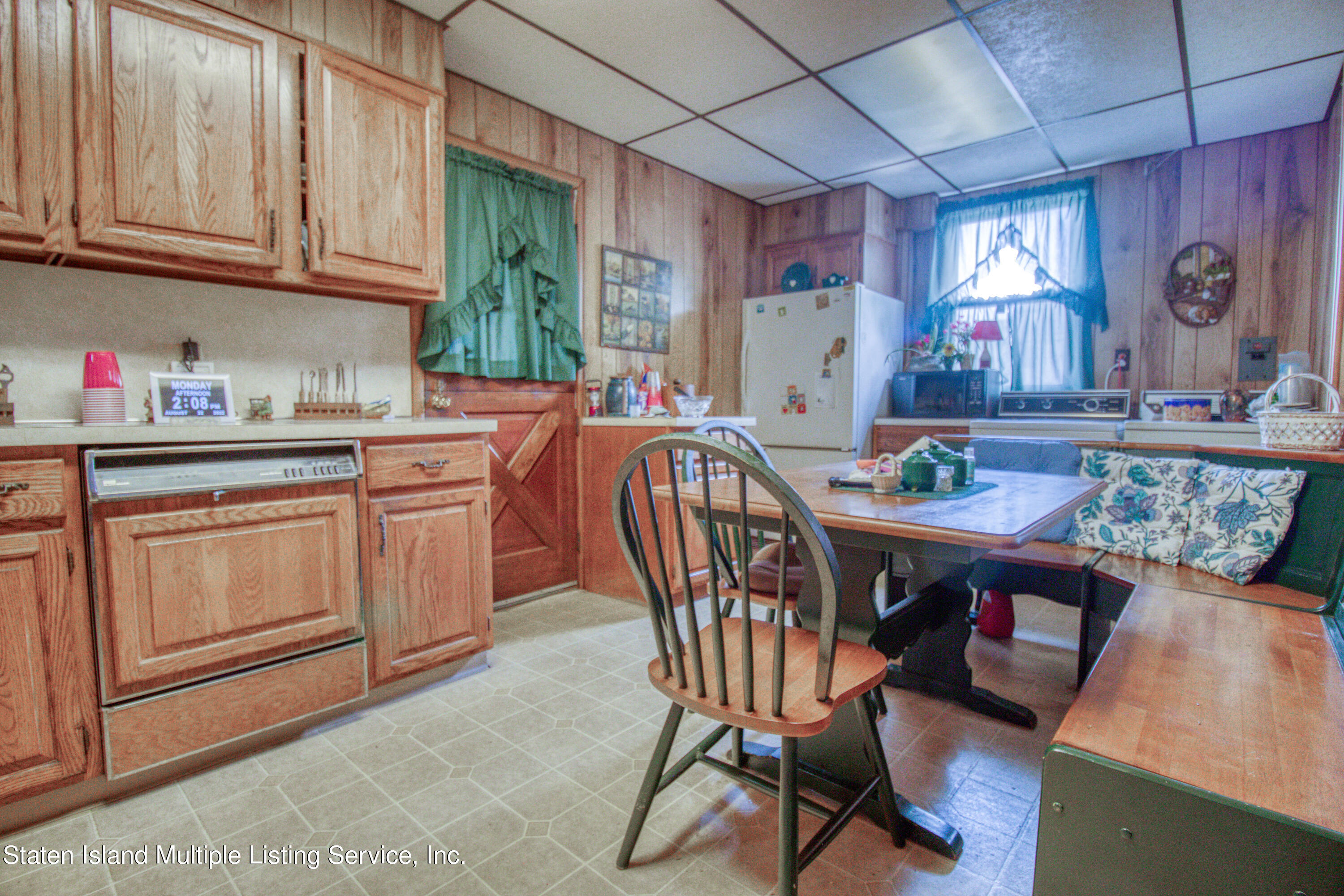 9 Roff Street Staten Island, NY 10304 - Photo 6 of 19 Kitchen