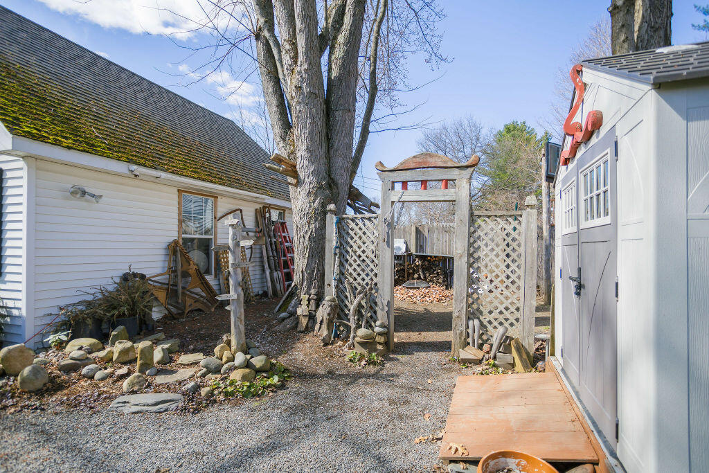 140 Maple Avenue Farmington, ME 04938 - Photo 42 of 63 taylor-kaminsky-photo-40
