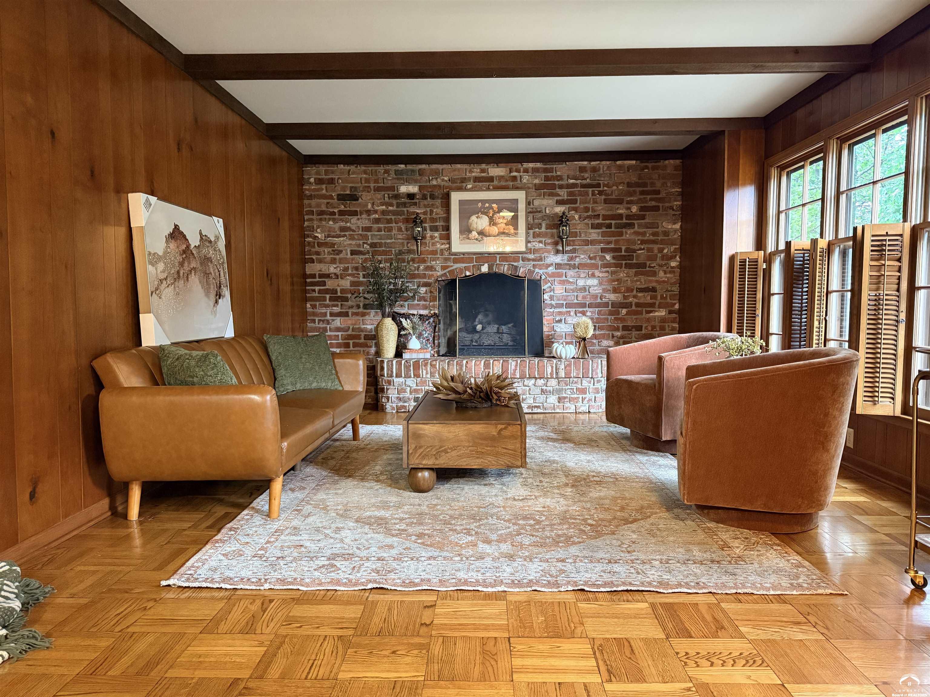 2806 Schwarz Road Lawrence, KS 66049 - Photo 2 of 99 Gallery Image 2