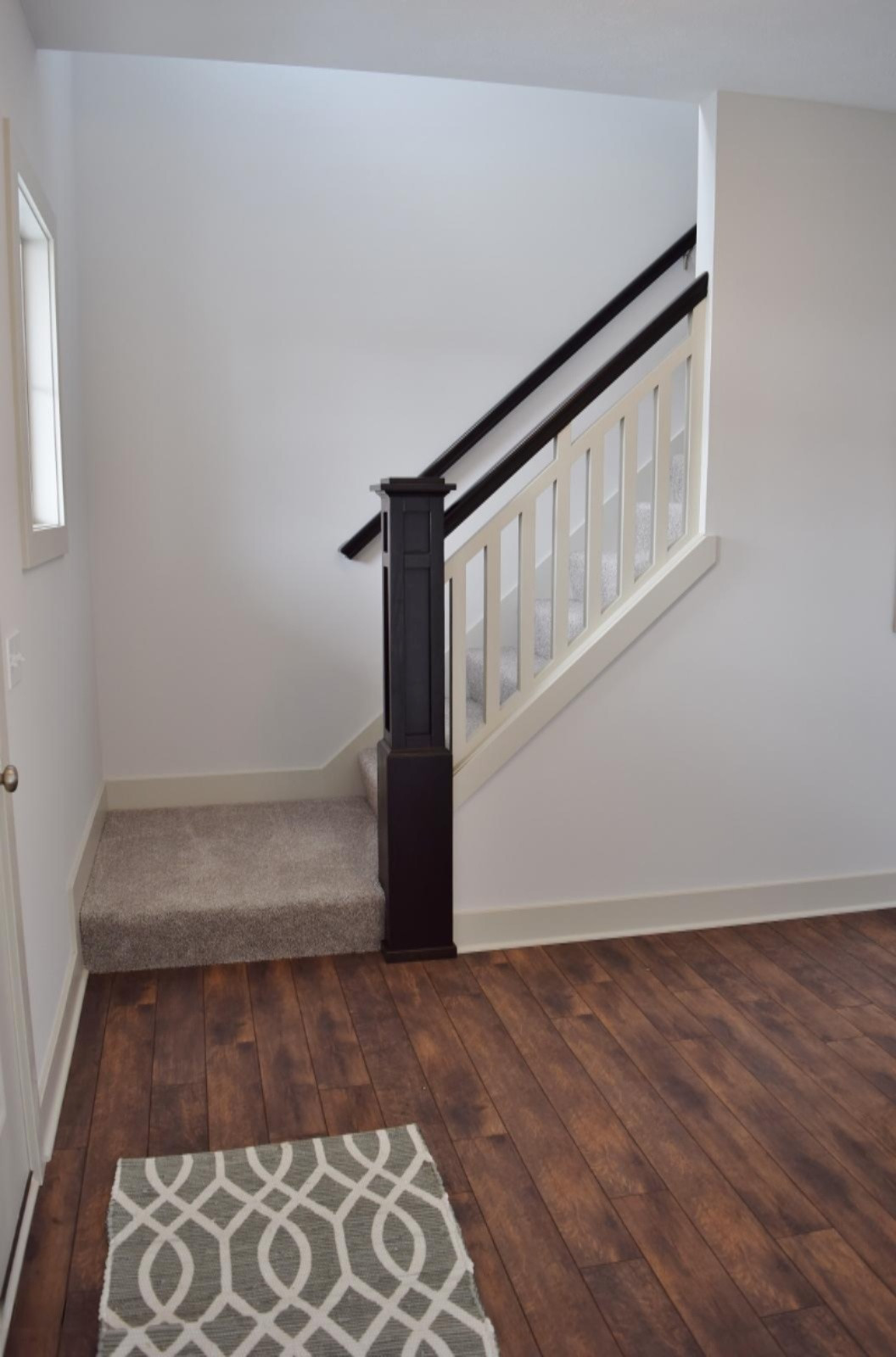 2085 East View Drive Jenison, MI 49428 - Photo 13 of 13 Formal entry