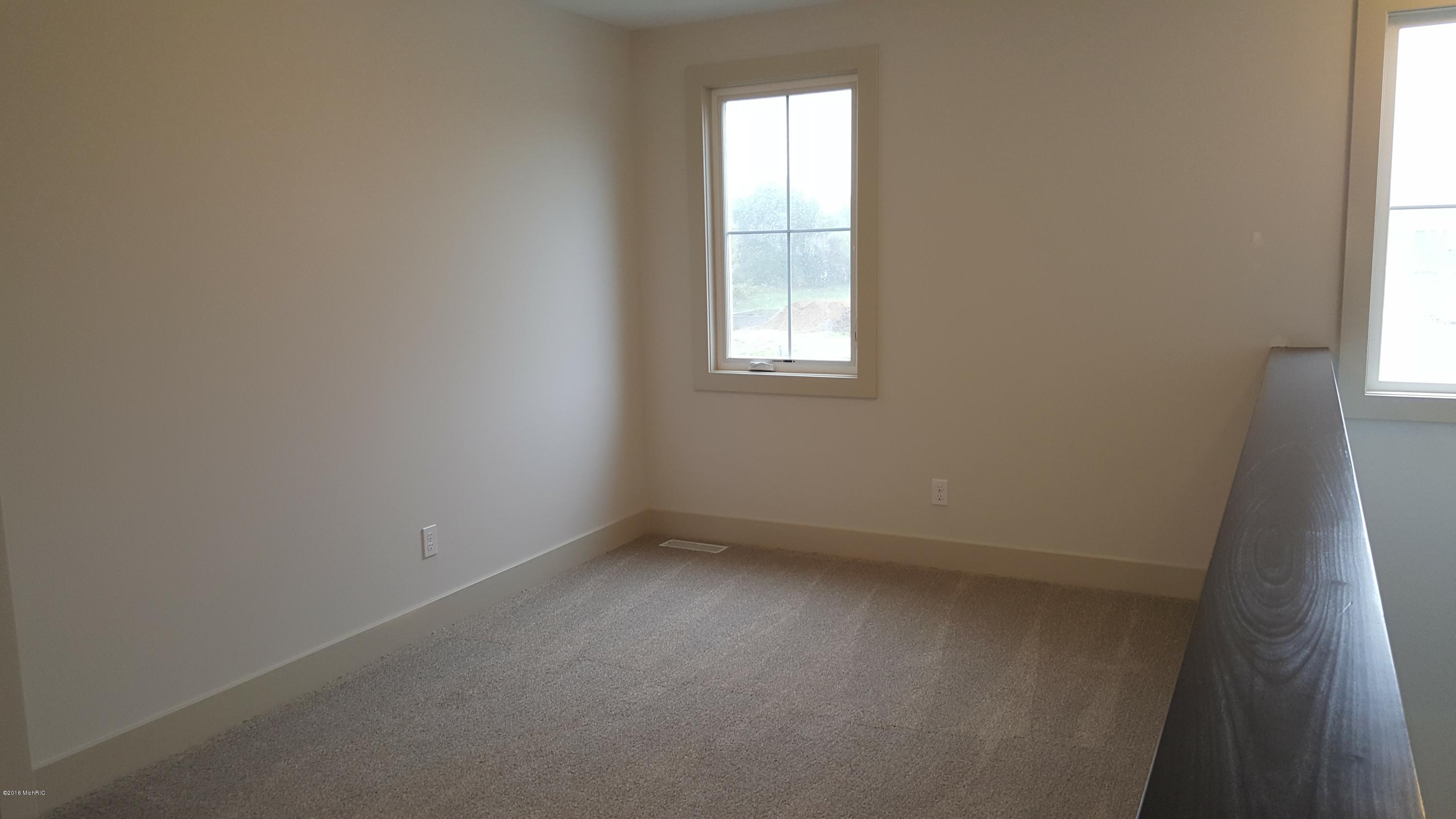 2085 East View Drive Jenison, MI 49428 - Photo 9 of 13 Upstairs loft