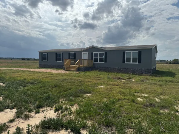 $263,300 | 1304 Saddleback Drive, Bellville, TX 77418