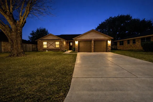 $1,550 | 1714 Linwood Drive, Wharton, TX 77488