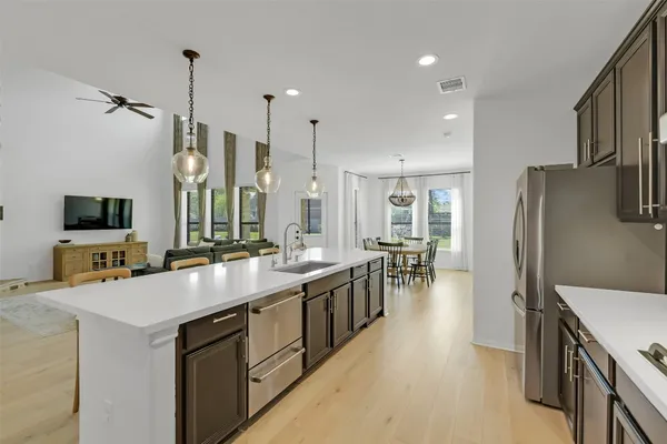 $639,000 | 10003 Banestone Boulevard, Tomball, TX 77375