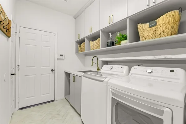 $639,000 | 10003 Banestone Boulevard, Tomball, TX 77375
