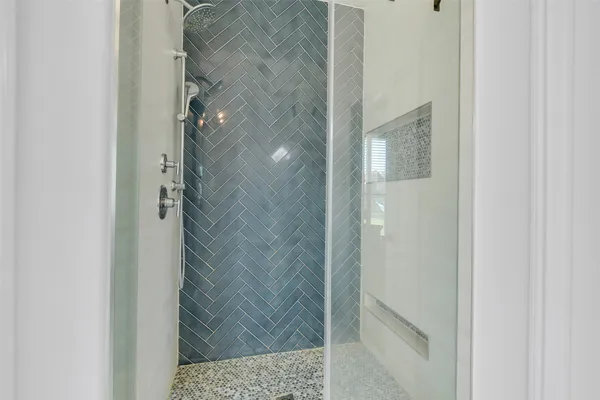 $639,000 | 10003 Banestone Boulevard, Tomball, TX 77375