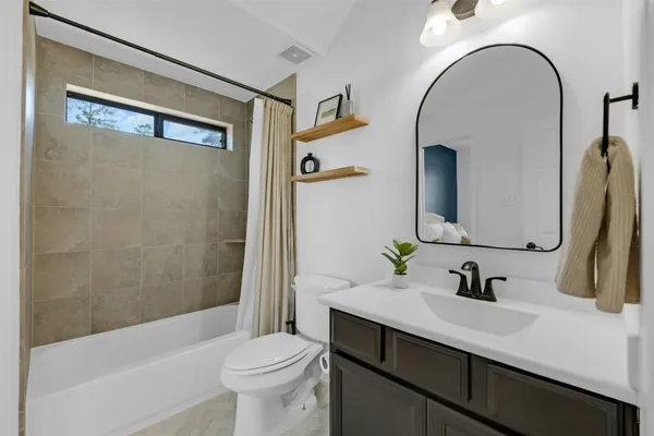 $639,000 | 10003 Banestone Boulevard, Tomball, TX 77375