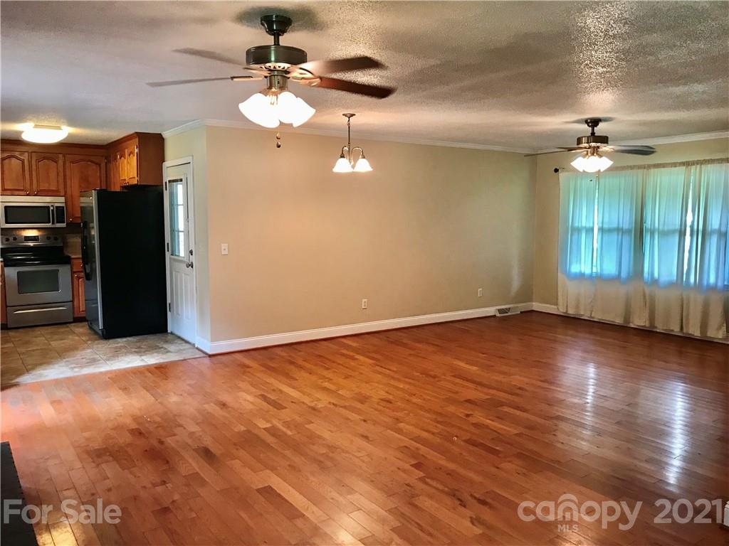 341 Anderson Road, Unit 14 Albemarle, NC 28001 - Photo 4 of 19 Gallery Image 4
