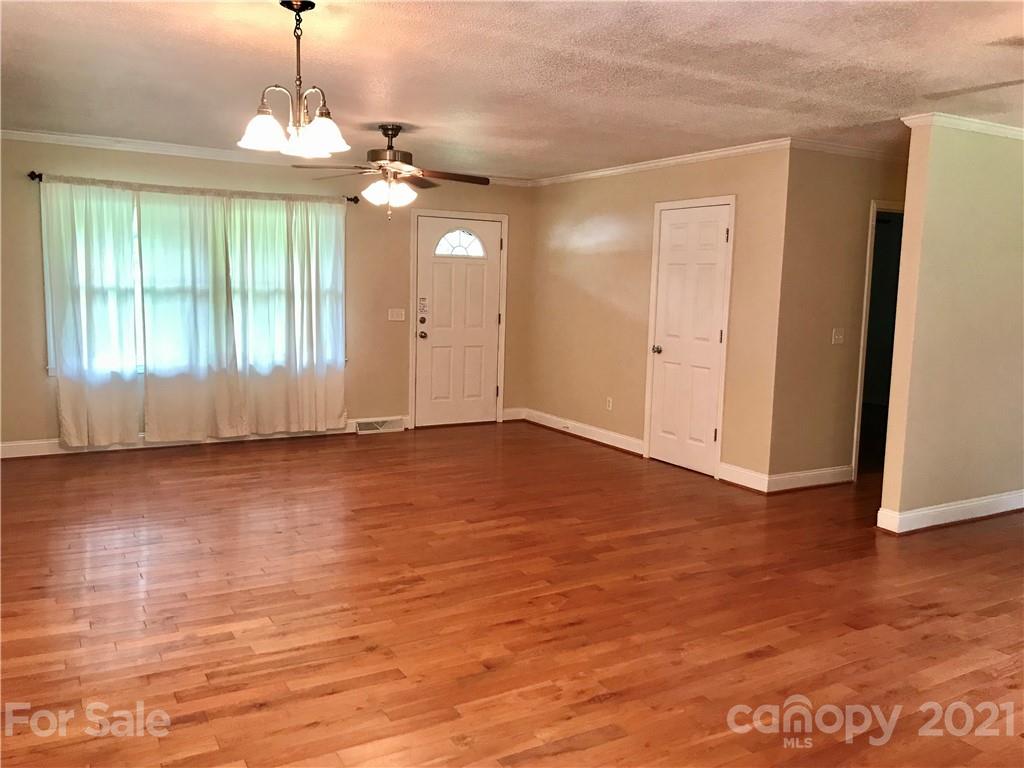 341 Anderson Road, Unit 14 Albemarle, NC 28001 - Photo 6 of 19 Gallery Image 6
