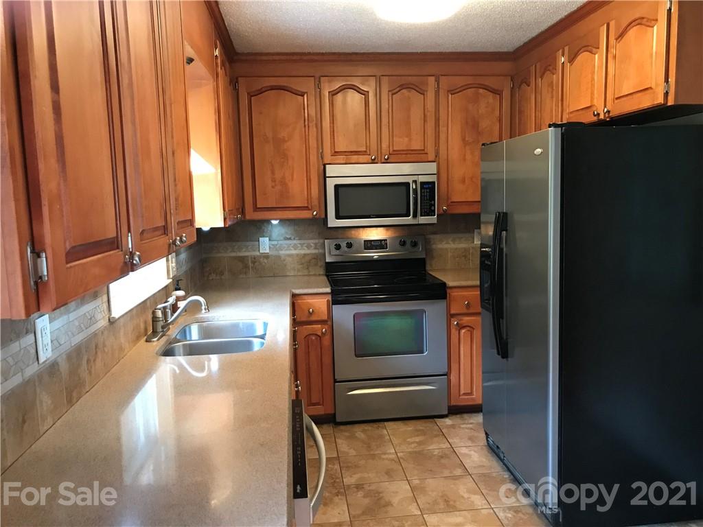 341 Anderson Road, Unit 14 Albemarle, NC 28001 - Photo 7 of 19 Gallery Image 7