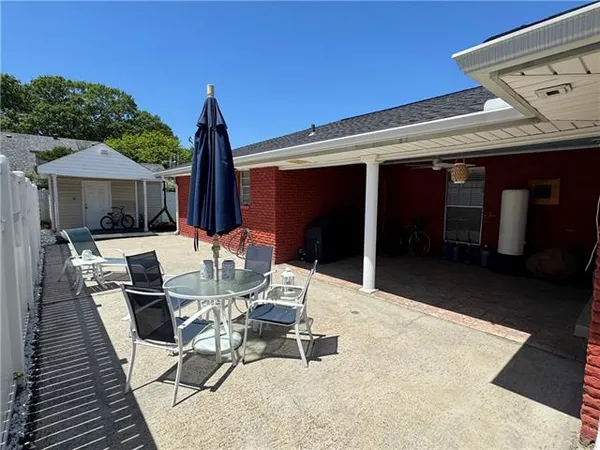 $325,000 | 4412 Lefkoe Street, Metairie, LA 70006