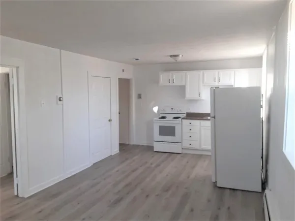 $1,800 | 143 Groveland Street, Unit 5, Haverhill, MA 01830