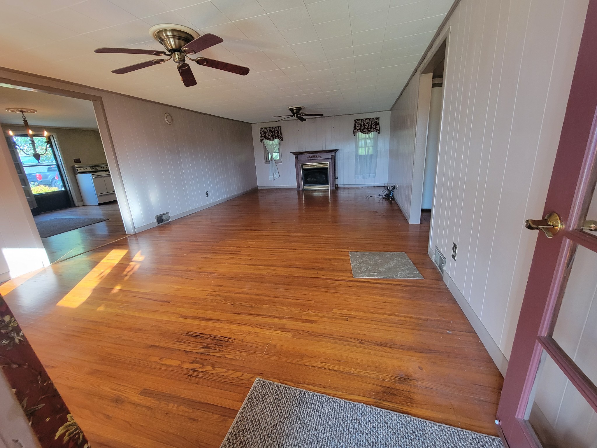 2992 Gum Creek Road Decherd, TN 37324 - Photo 7 of 25 a view of empty room with wooden floor