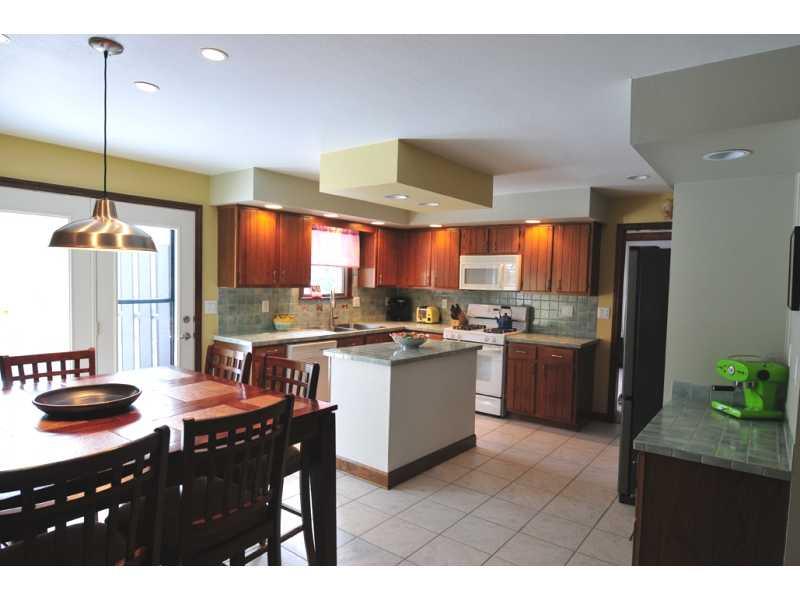 10112 Deer View Point Road Wexford, PA 15090 - Photo 8 of 24 Kitchen.
